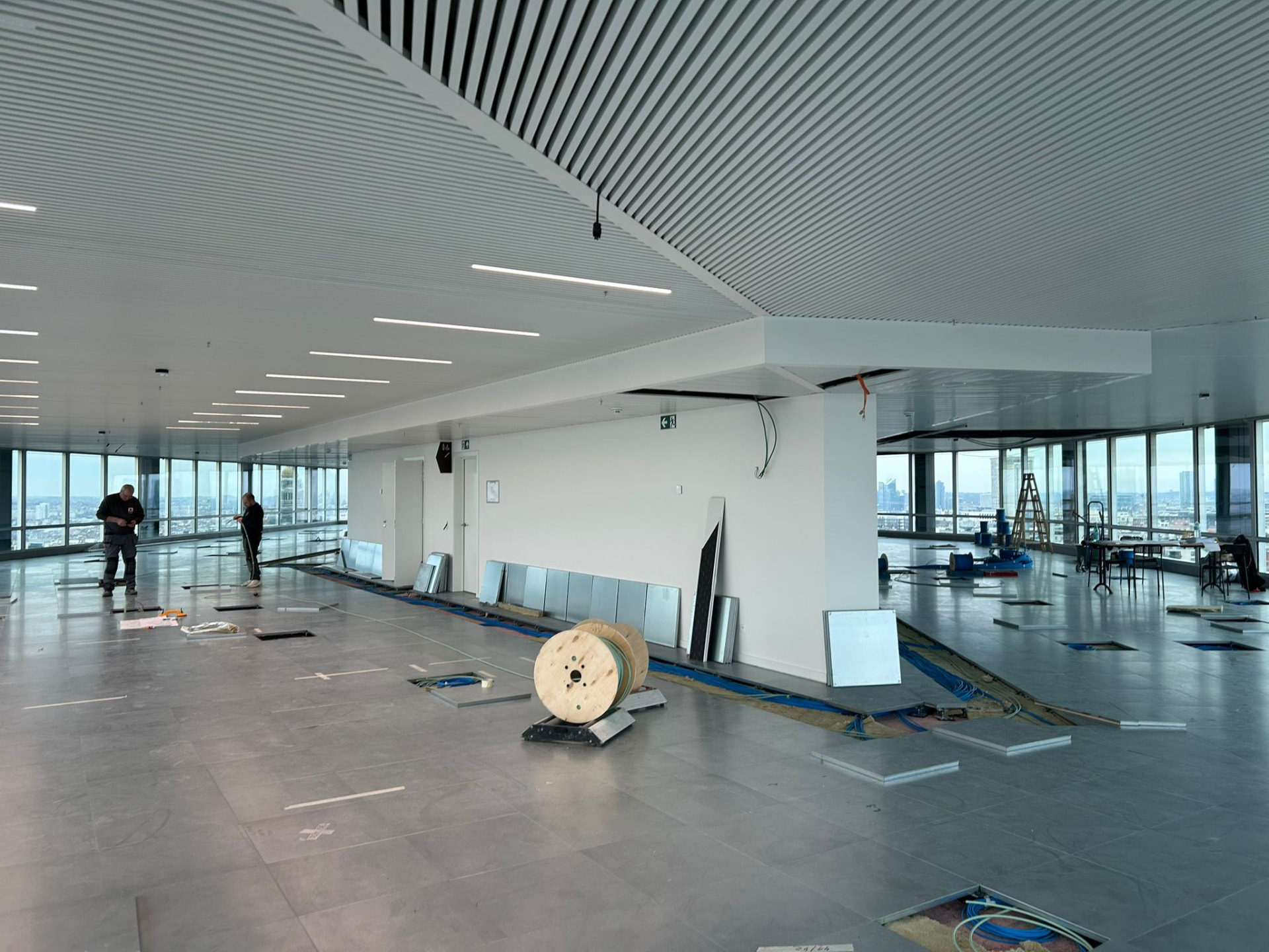 Chantier électrique D.I.ELEC dans des bureaux